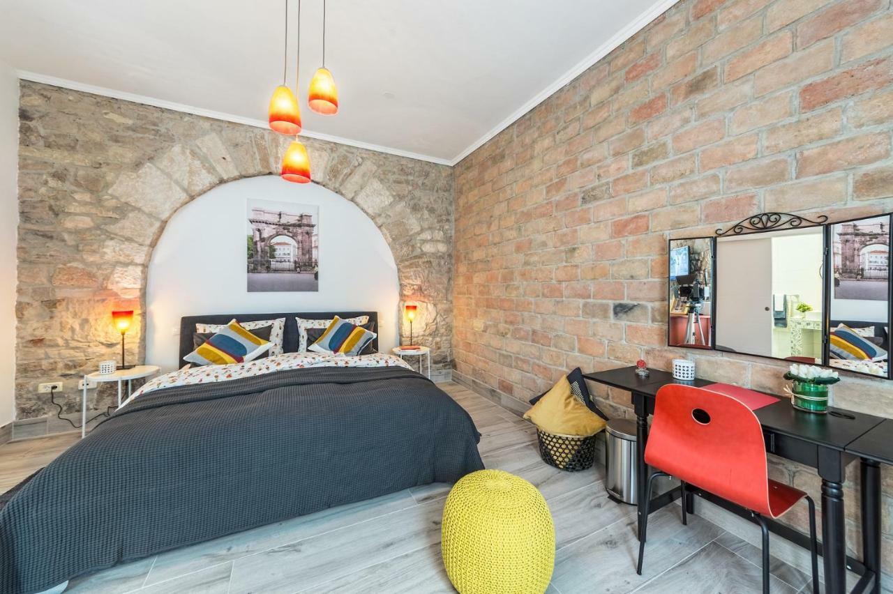 Porta D'oro Guest house